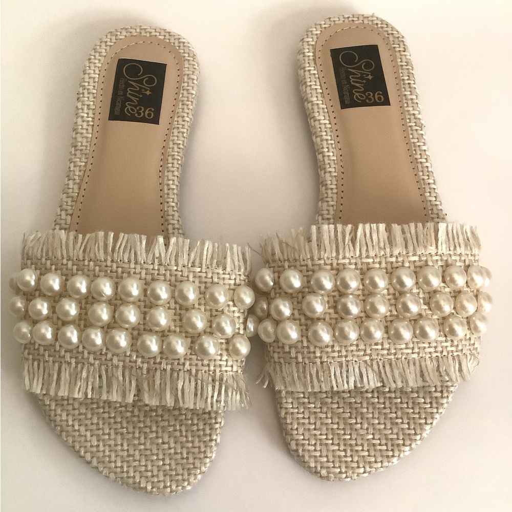 Shine women’s sandals Sz 6 slip On